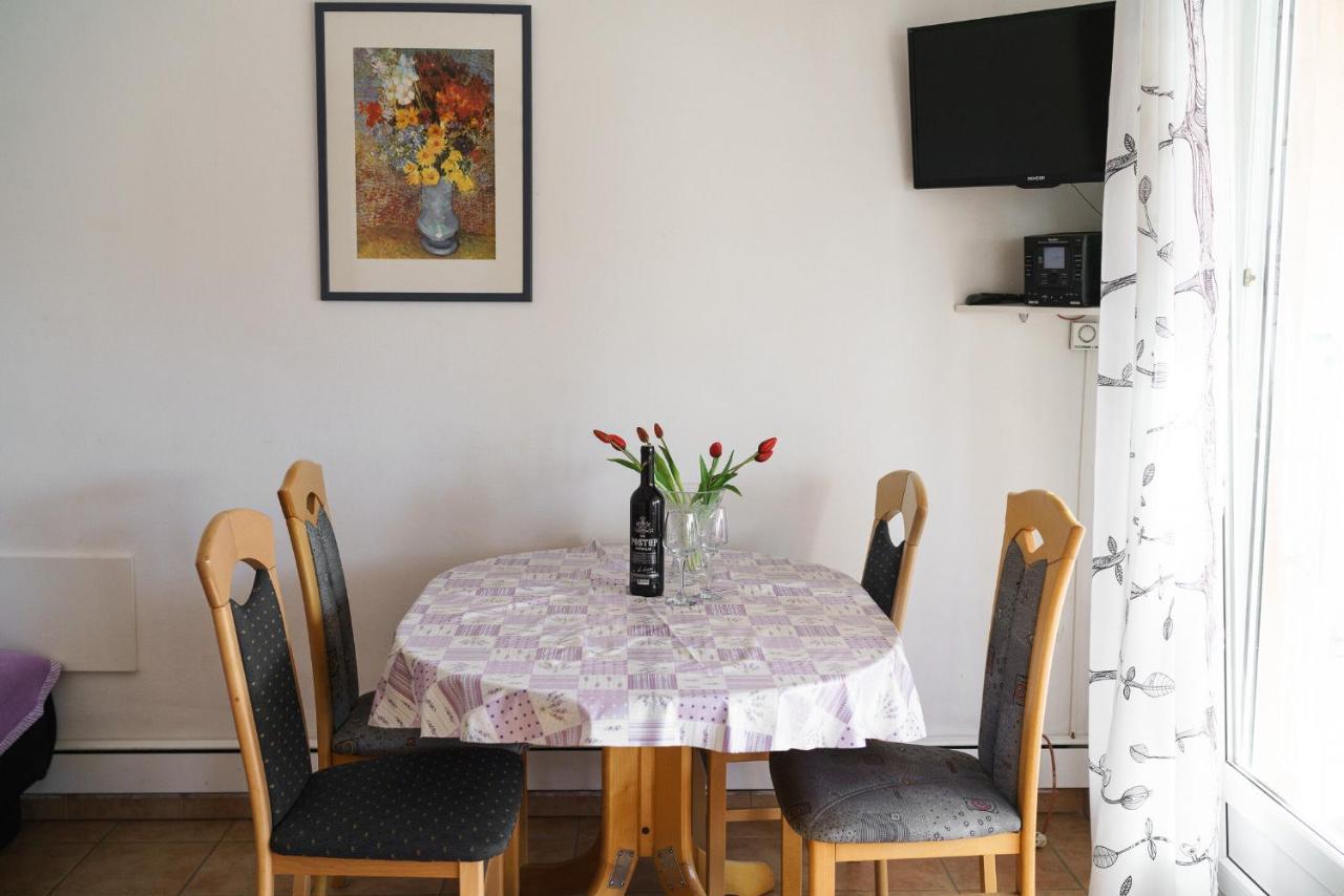 Apartmani Nedoklan Srima Eksteriør bilde